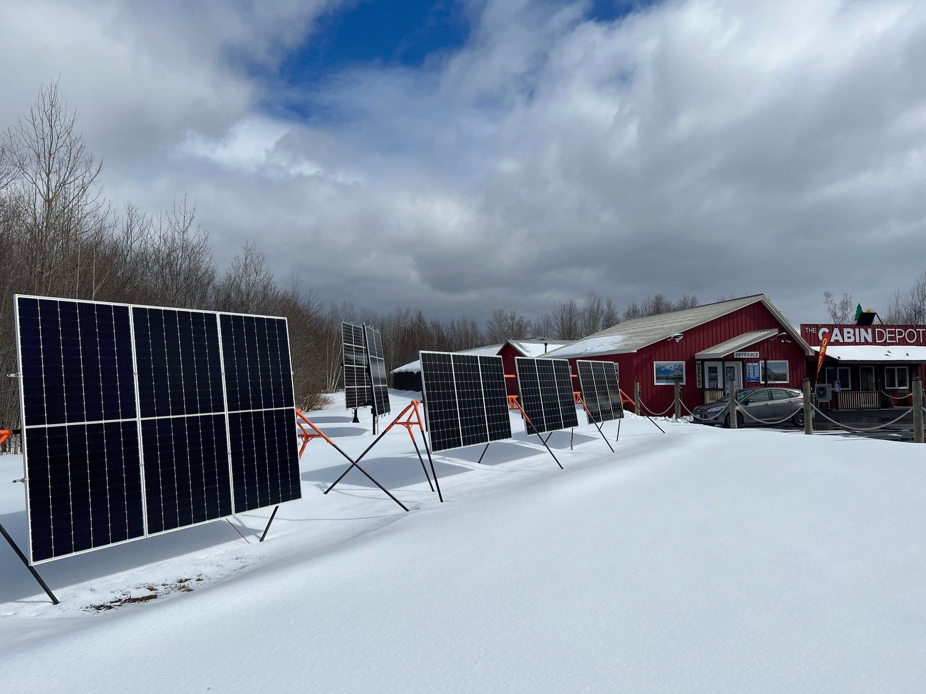 A Canadian's Guide to Off-Grid Living with Solar in 2024